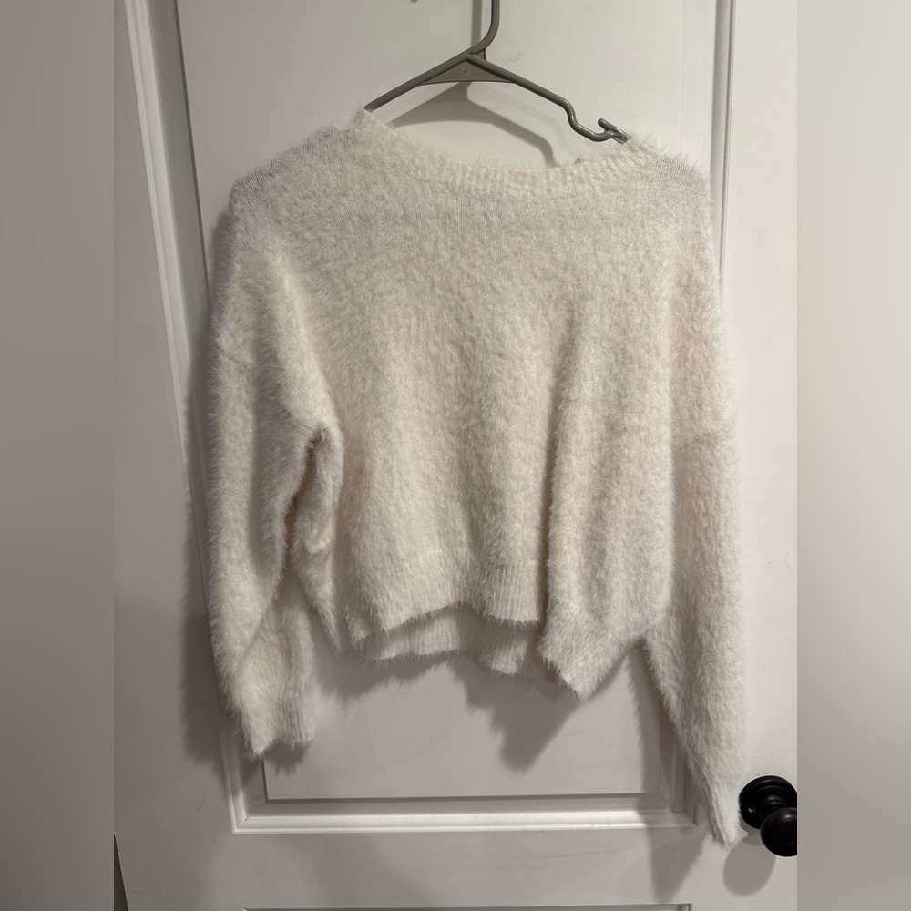 women’s long sleeve sweater bundle!